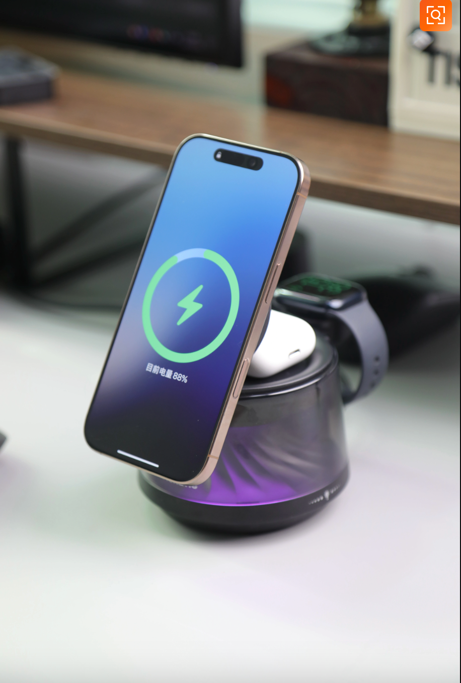 5-in-1 Magnetic Wireless Charging Stand With Speaker